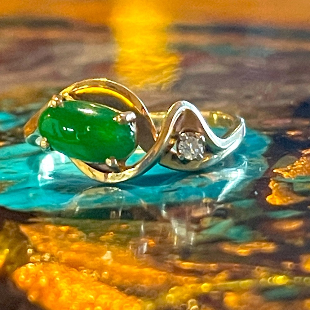"Vintage 14k Yellow Gold Ring with Oval Jade Cabochon, Diamond Accent Size 8.5"
